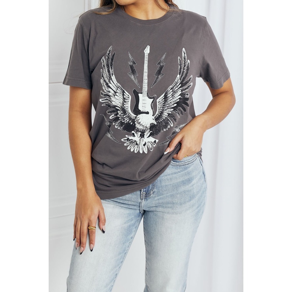 mineB Full Size Eagle Graphic Tee Shirt - Small